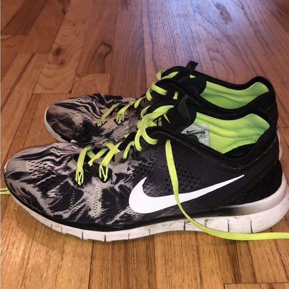 Nike Free TR FIT 5 size 9.5 - Picture 1 of 7
